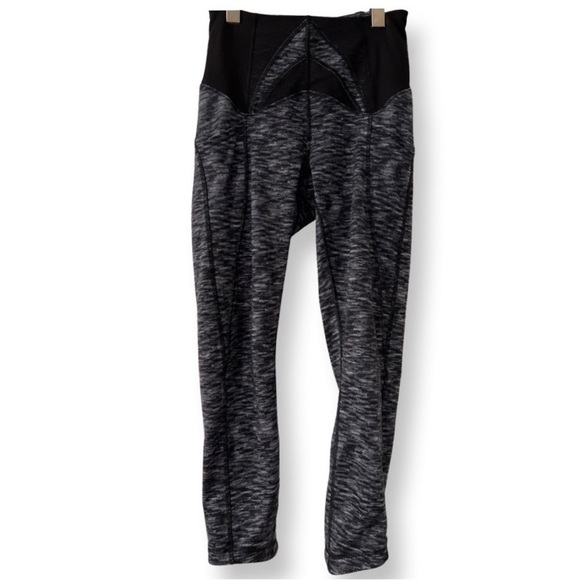 Lululemon exquisite crop dramatic static white black / black - Picture 5 of 14